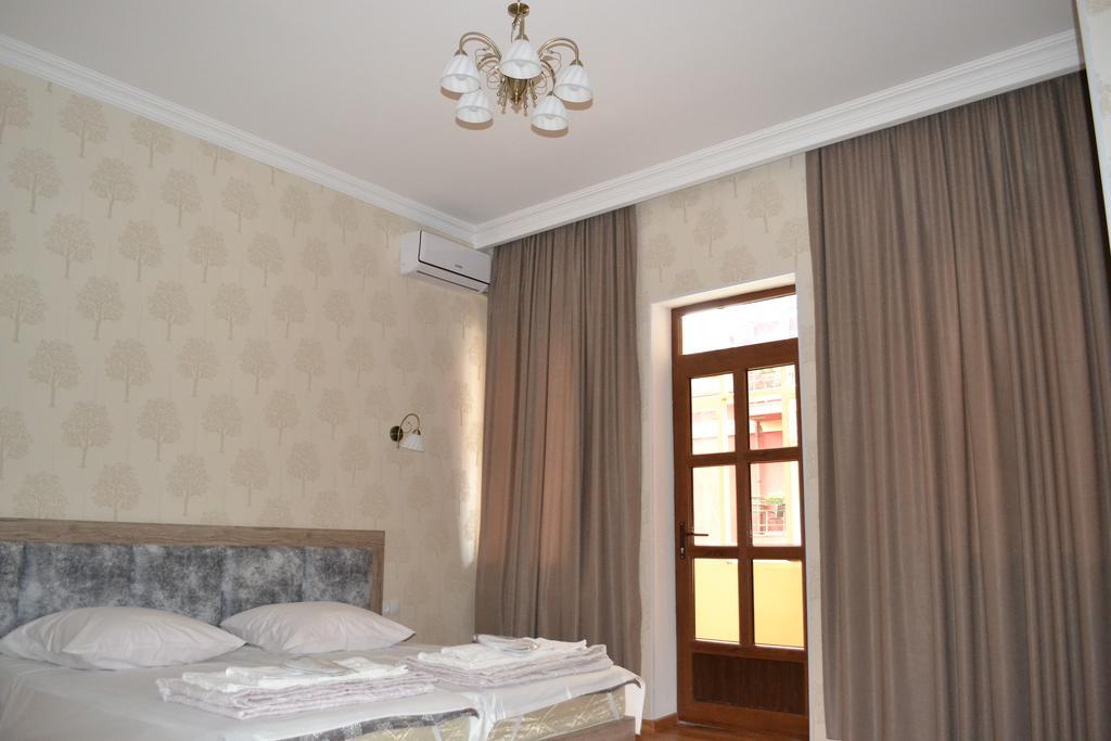 Guest House Rafael Тбилиси Экстерьер фото