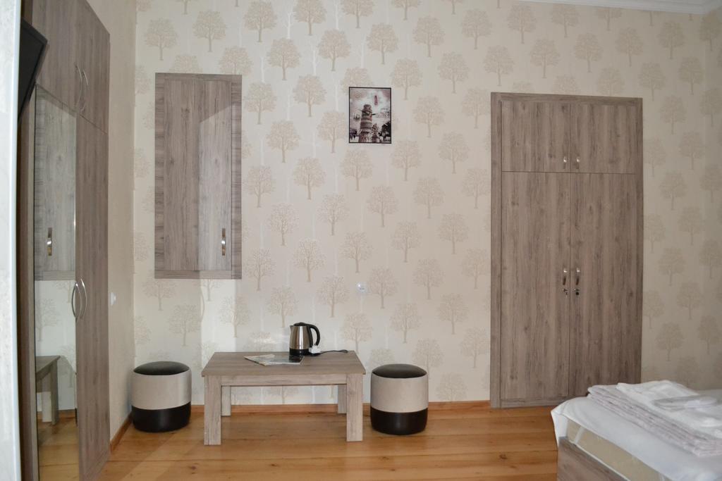 Guest House Rafael Тбилиси Экстерьер фото