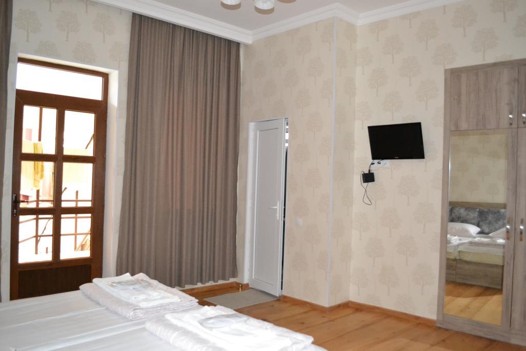 Guest House Rafael Тбилиси Экстерьер фото