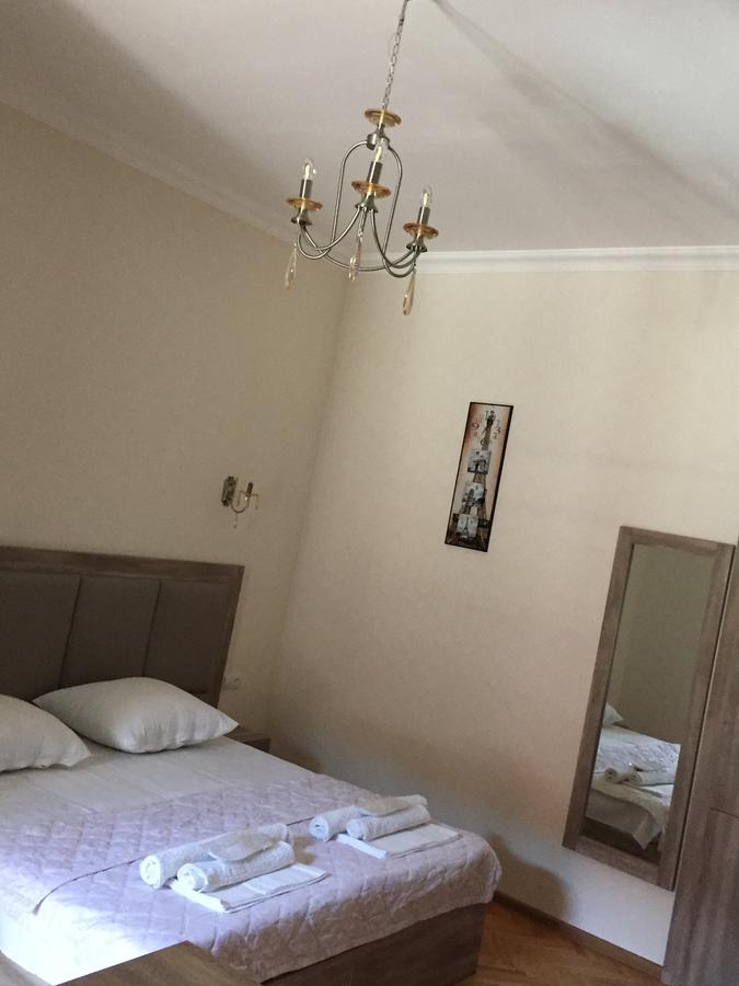 Guest House Rafael Тбилиси Экстерьер фото