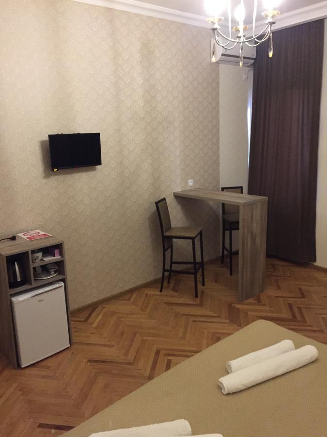 Guest House Rafael Тбилиси Экстерьер фото