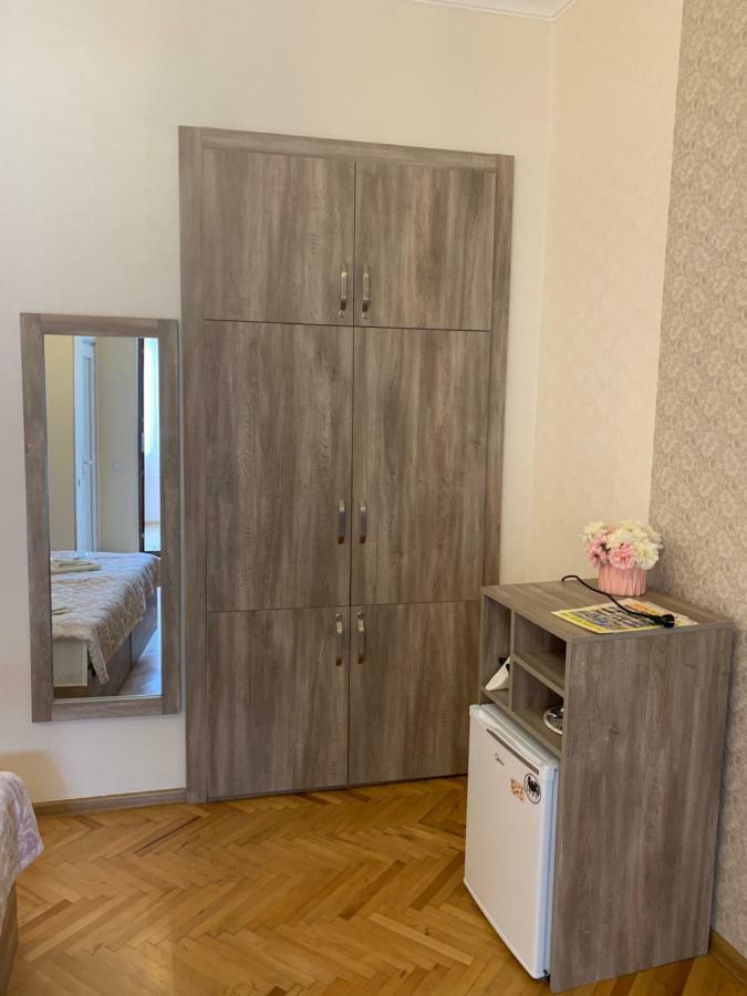 Guest House Rafael Тбилиси Экстерьер фото