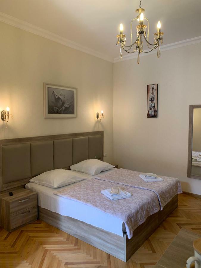 Guest House Rafael Тбилиси Экстерьер фото